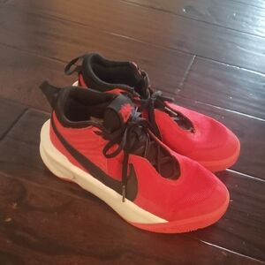 Nike Kids Red and Black Sneakers Size 4.5